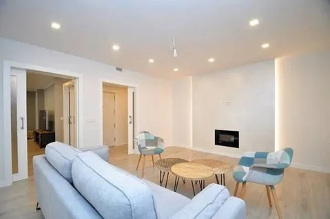 Piso en calle de la Infanta Mercedes, 79 - Foto 6