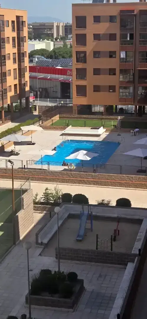 Piso en  Calle de Campezo 14 - Foto 4
