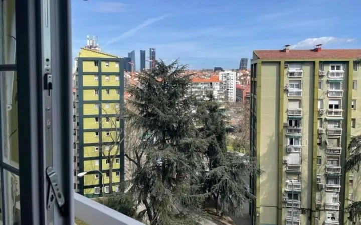 Piso en Valdezarza - Foto 9