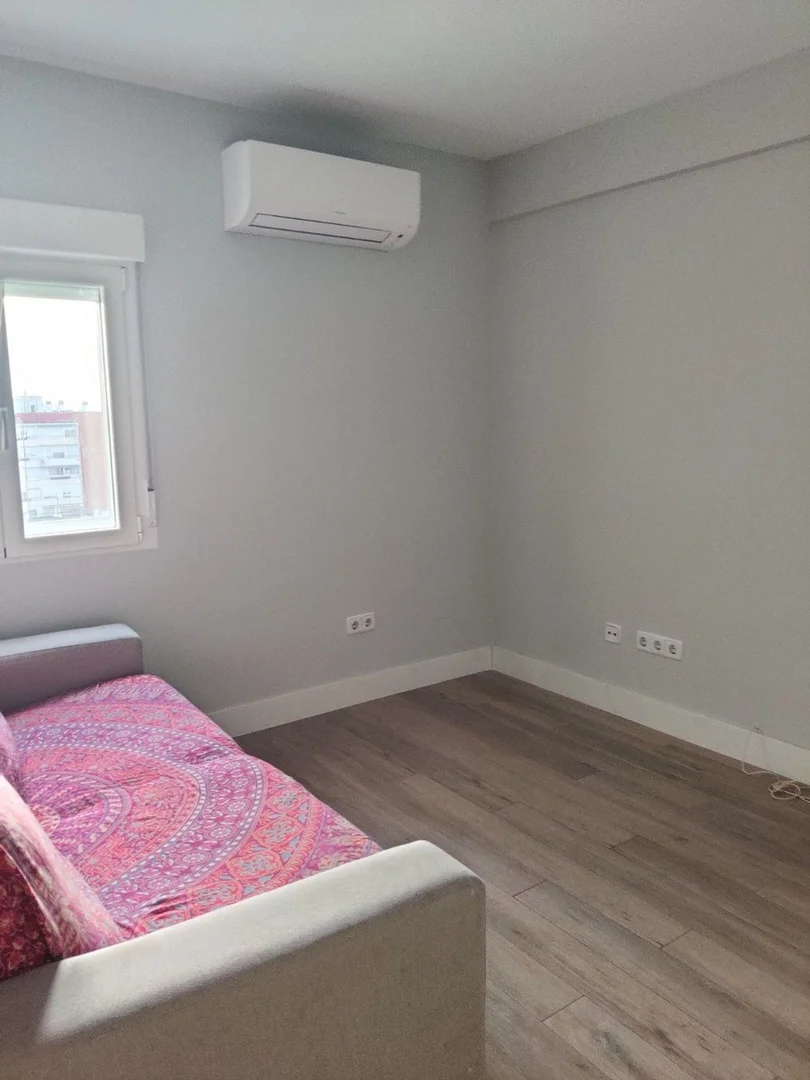 Piso en calle de Melchor Fernández Almagro, 86 - Foto 6