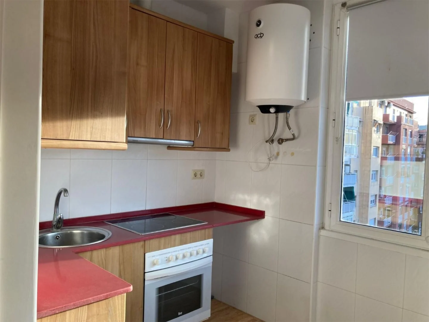 Piso en calle Carrer de Cabestany 13 - Foto 9