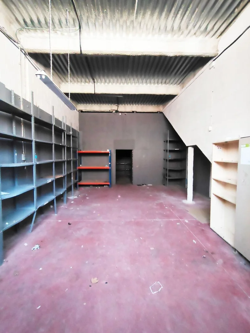 Nave en Calle Ciudad de Frías, Villaverde Alto - Foto 4