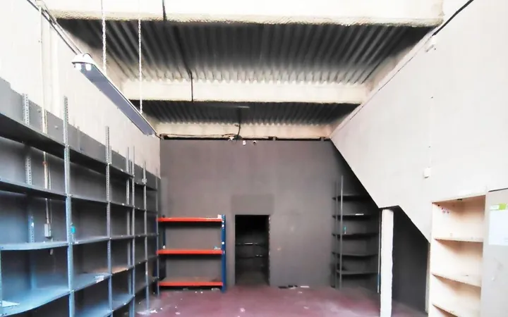 Nave en Calle Ciudad de Frías, Villaverde Alto - Foto 4