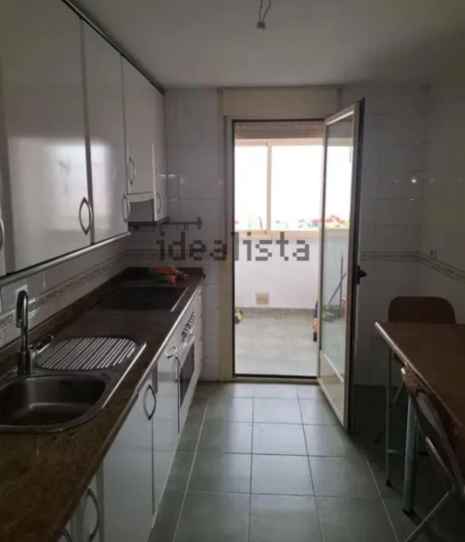 Piso en calle de las Cuevas de Altamira, 25 - Foto 2