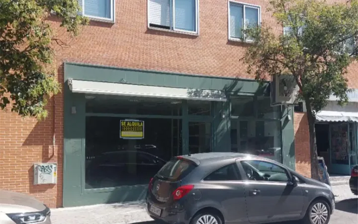 Local comercial en  Calle de las Alas 25 - Foto 1