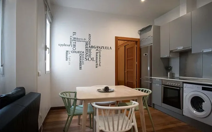 Piso en Calle de Santa María, 36, Huertas-Cortes - Foto 2