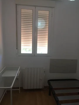 Piso en calle de Bustamante, 8 - Foto 2