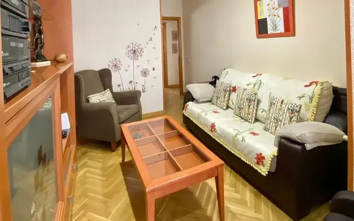 Piso en  Calle de Santoña 7 - Foto 2