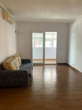 Piso en Barrio Guindalera - Foto 1