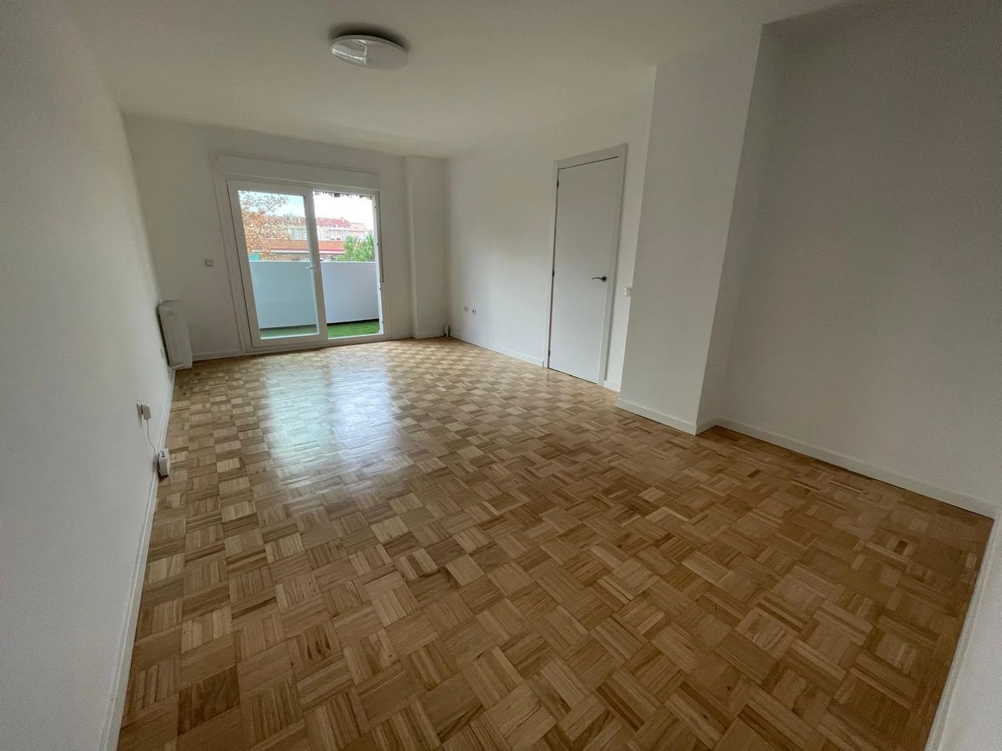 Piso en avenida de los Rosales, 113