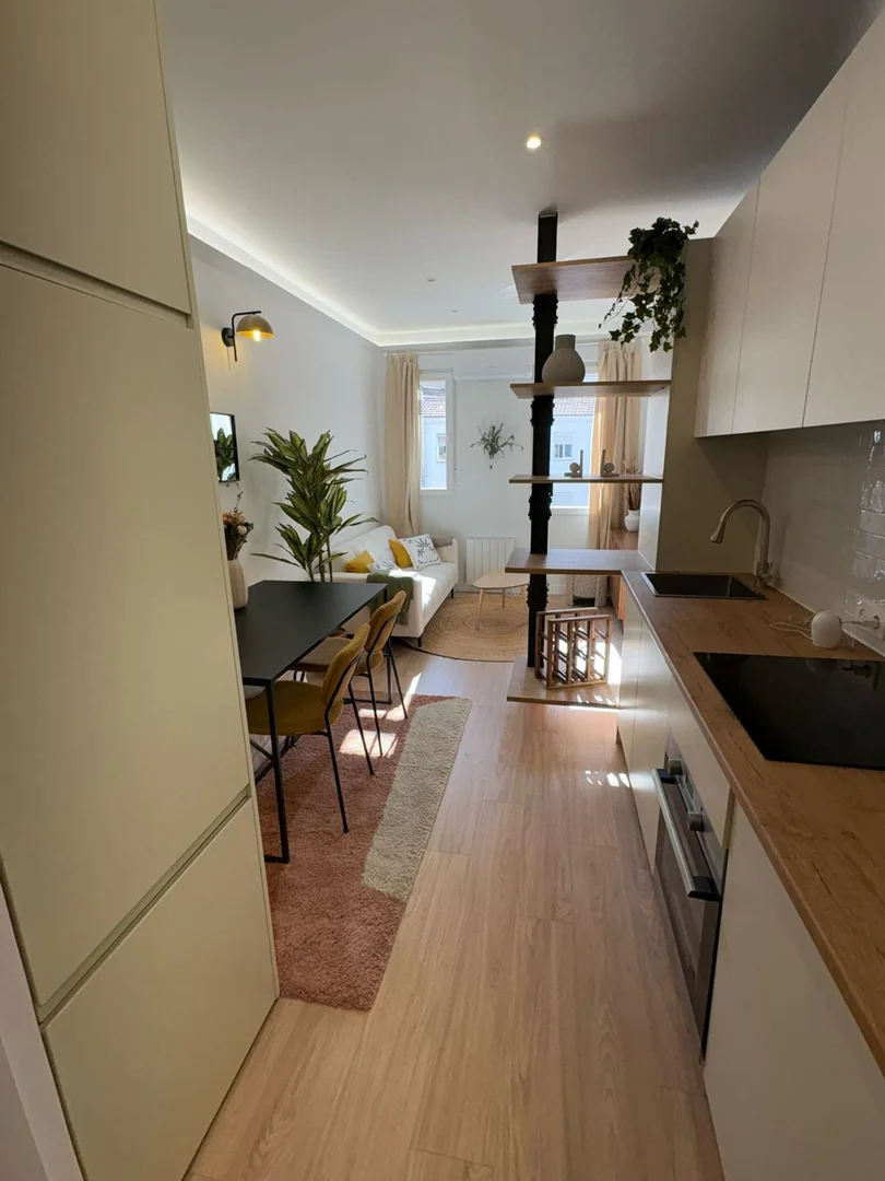 Piso en calle de Teruel, 6