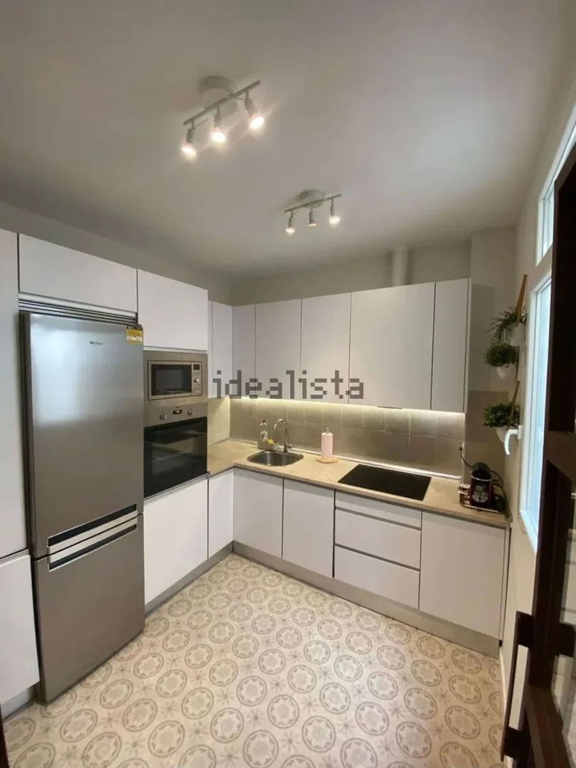 Piso en avenida de la Reina Victoria, 30 - Foto 1