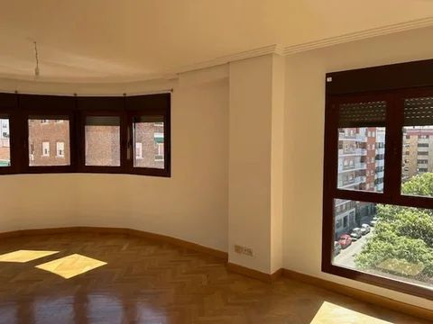 Piso en calle de Josep Pla, 6 - Foto 1