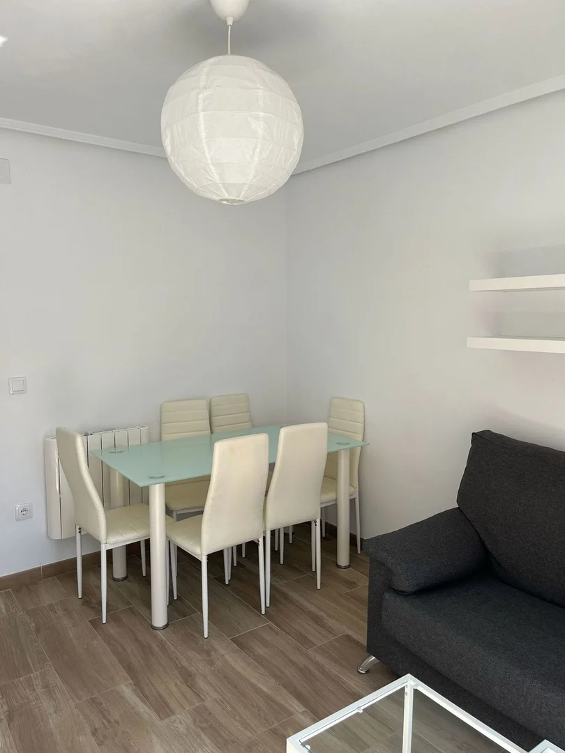 Piso en calle Floranes, 20 - Foto 2