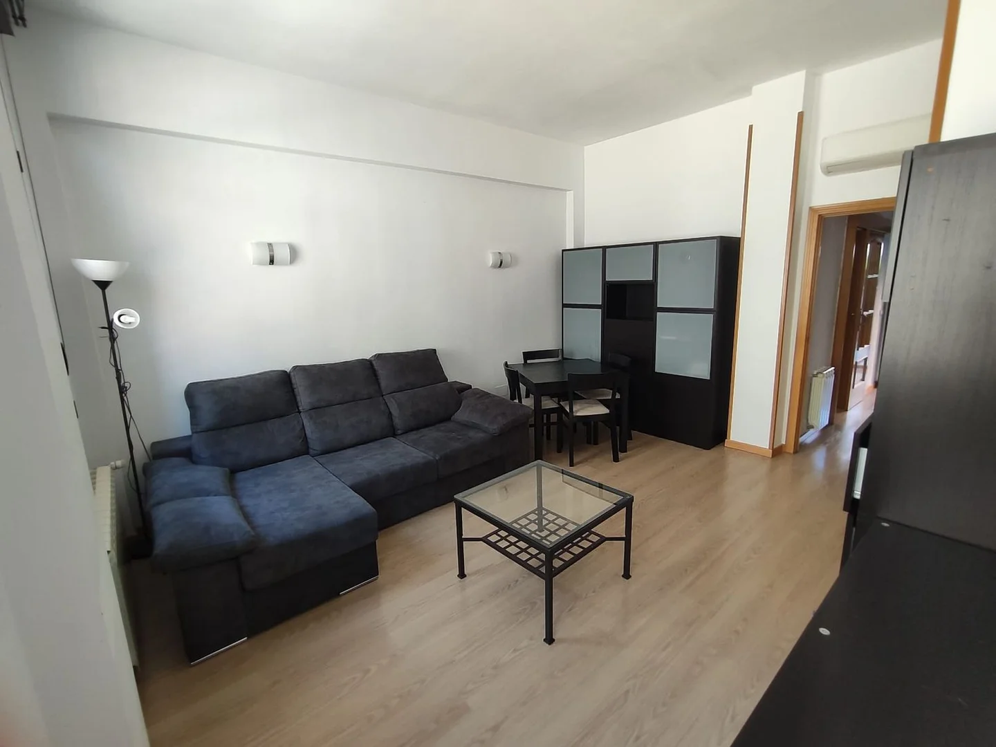 Piso en calle Rogelio Muñoz, 4 - Foto 2