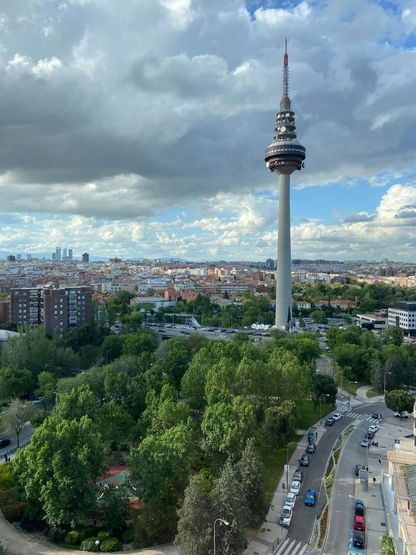 Piso en calle de Juan Esplandiú, 21 - Foto 4