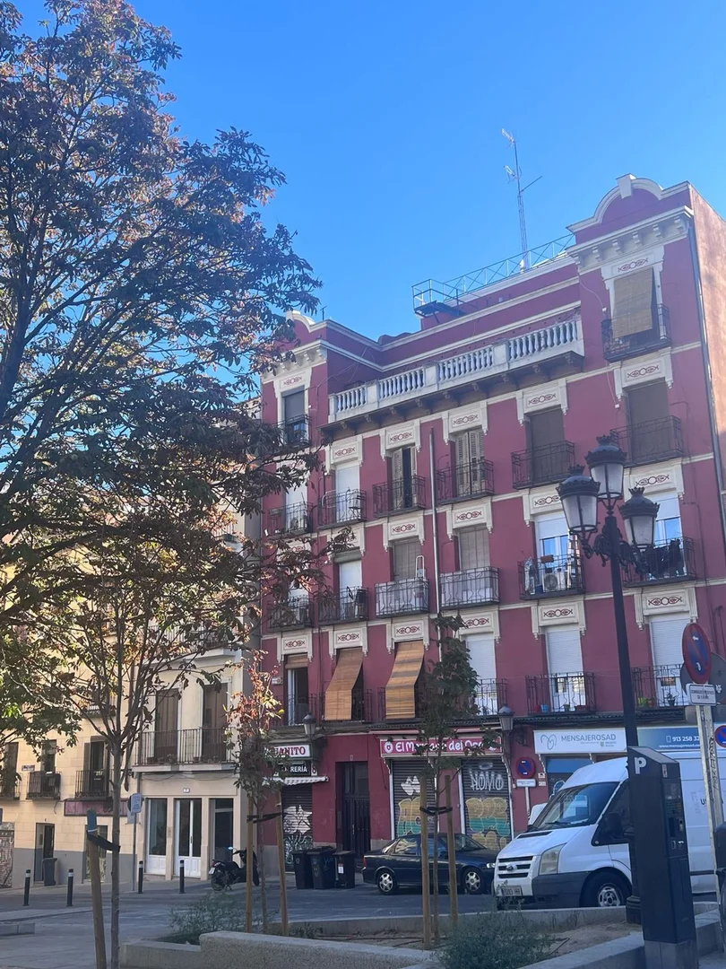 Alquiler de piso en Plaza del General Vara de Rey, 8 - Foto 2