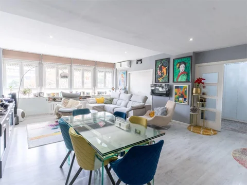 Piso en  Calle de Raimundo Fernández Villaverde 49 - Foto 2