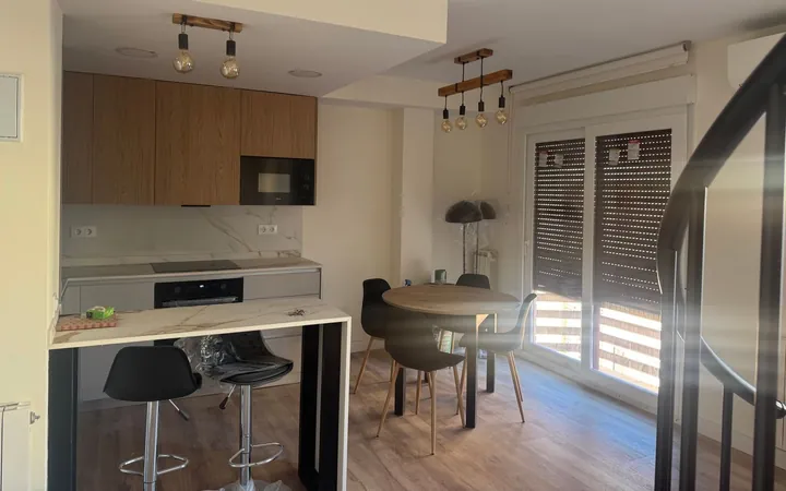 Dúplex en Calle del Plátano, 8, Valdeacederas - Foto 1