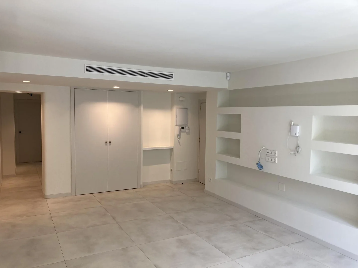 Piso en  Calle de Víctor Andrés Belaunde 50 - Foto 5