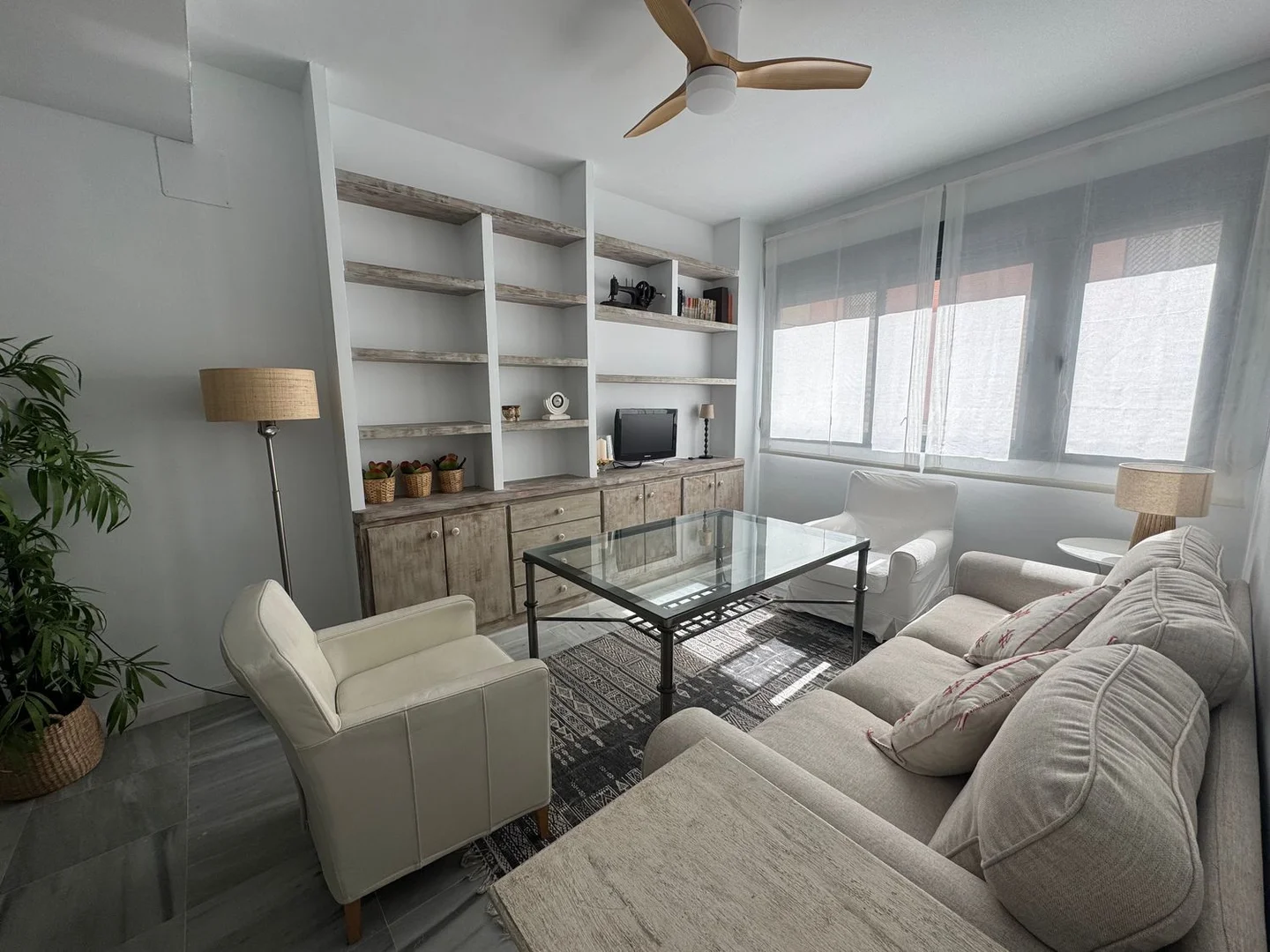 Piso en calle Virtud, 45 - Foto 2