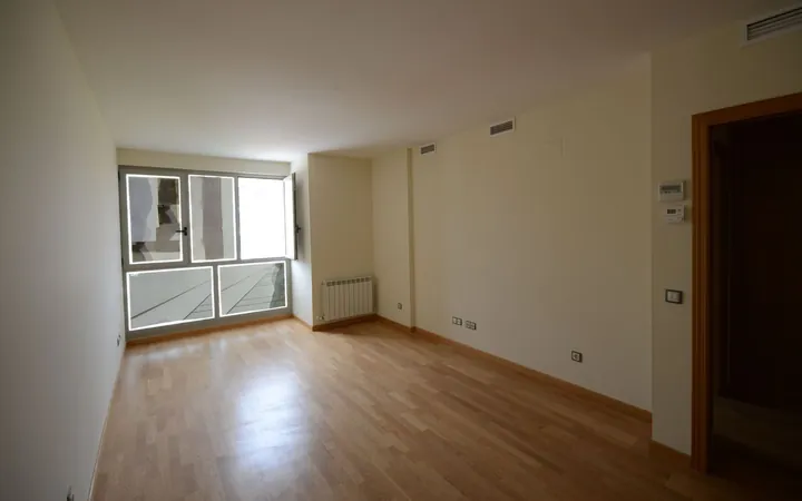 Piso en Calle los Morales, 29, Pau de Carabanchel - Foto 1