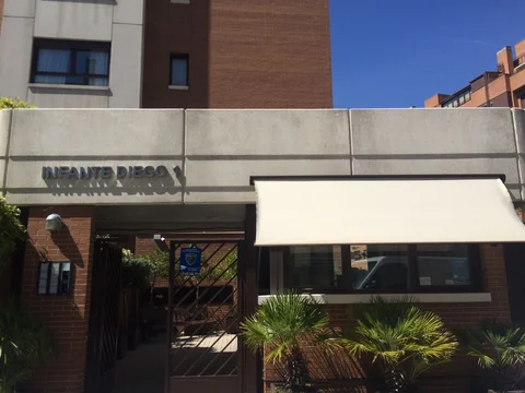Alquiler de piso en Calle Infante Diego, 1 - Foto 2