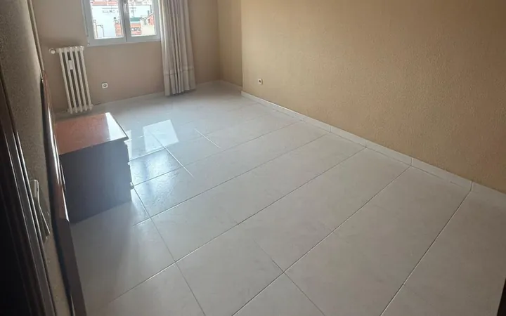 Piso en Calle de Bravo Murillo, 248, Cuzco-Castillejos - Foto 1