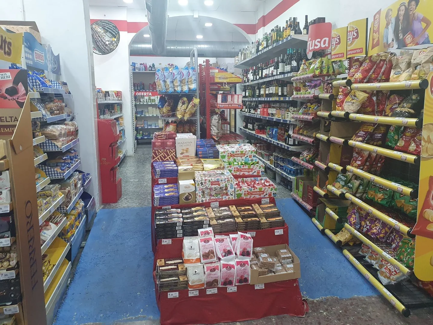 Supermercado en calle de l'Arc del Teatre, 67 - Foto 1