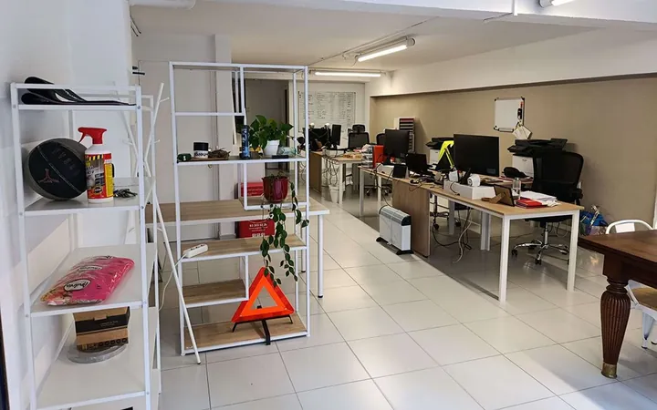Local en Calle del Pisuerga, 2, La Maternitat i Sant Ramon - Foto 1