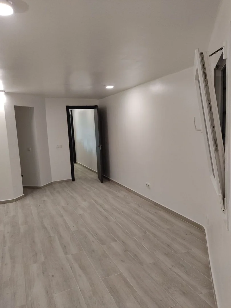 Estudio en avenida de Can Baró, 1 - Foto 18