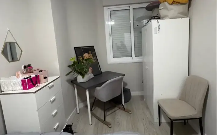 Piso en  Carrer de Varsòvia 93 - Foto 4