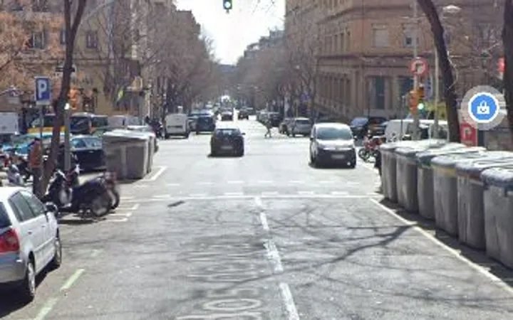 Piso en Calle de la Indústria, El Camp de l'Arpa del Clot - Foto 3