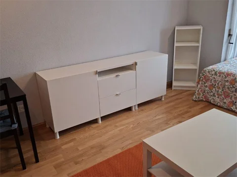 Estudio en  Calle de Sor Ángela de la Cruz 43 - Foto 13