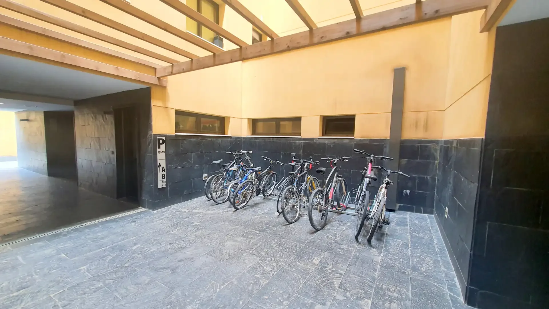 Dúplex en  Carrer de la Indústria 365 - Foto 8