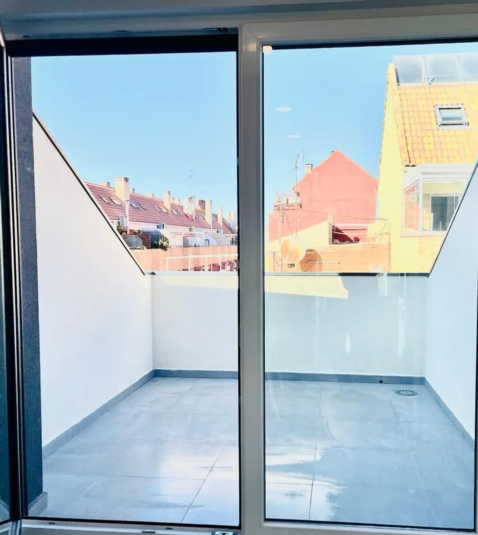 Ático en Barrio Valdeacederas - Foto 2