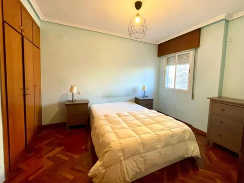 Piso en  Avenida de Burgos 37 - Foto 5