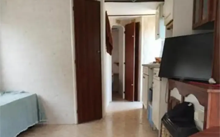 Chalet en Ciutat Meridiana - Foto 4