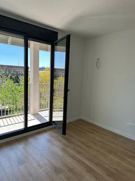 Piso en calle d'Ulldecona, 24 - Foto 2