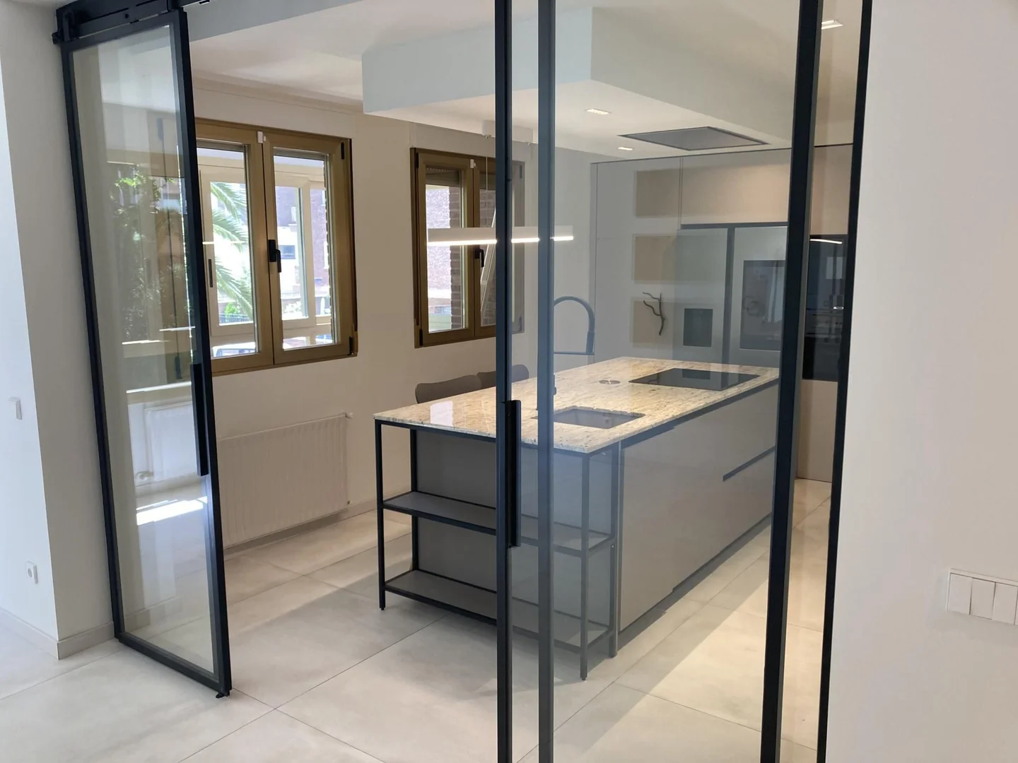 Piso en  Calle de Víctor Andrés Belaunde 50 - Foto 12