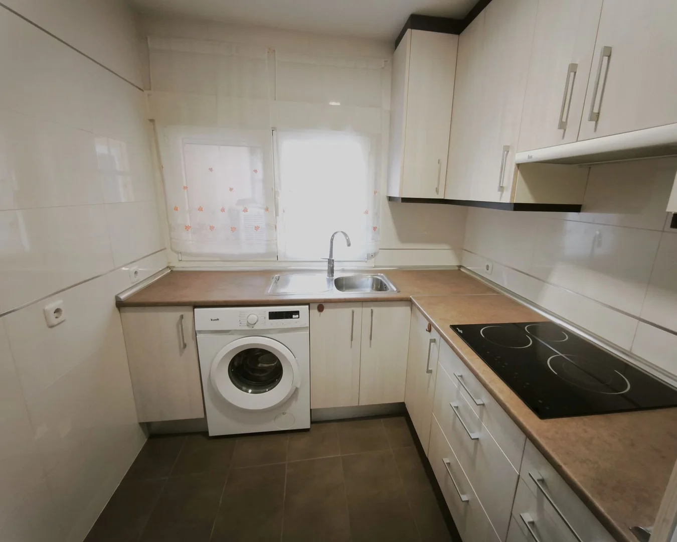 Piso en Barrio Comillas - Foto 8