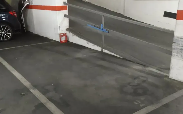 Garaje en  Carrer de Cabanes 35 - Foto 3