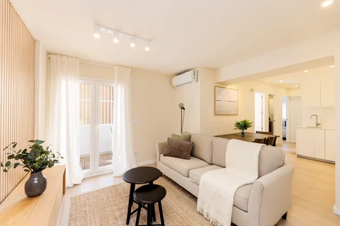 Piso en avenida de Monforte de Lemos - Foto 2