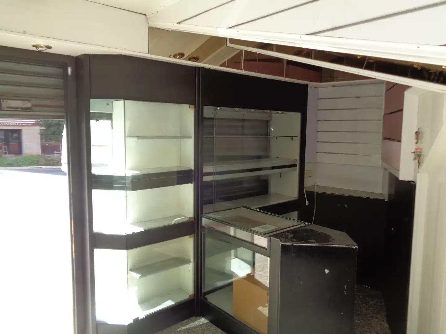 Local comercial en  Carrer de Pi i Margall - Foto 3