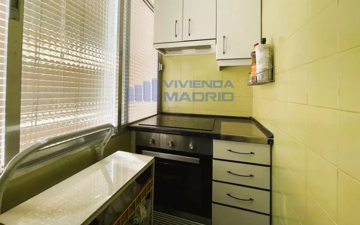 Piso en Calle de José Anduiza, Tres Olivos - Valverde - Foto 6