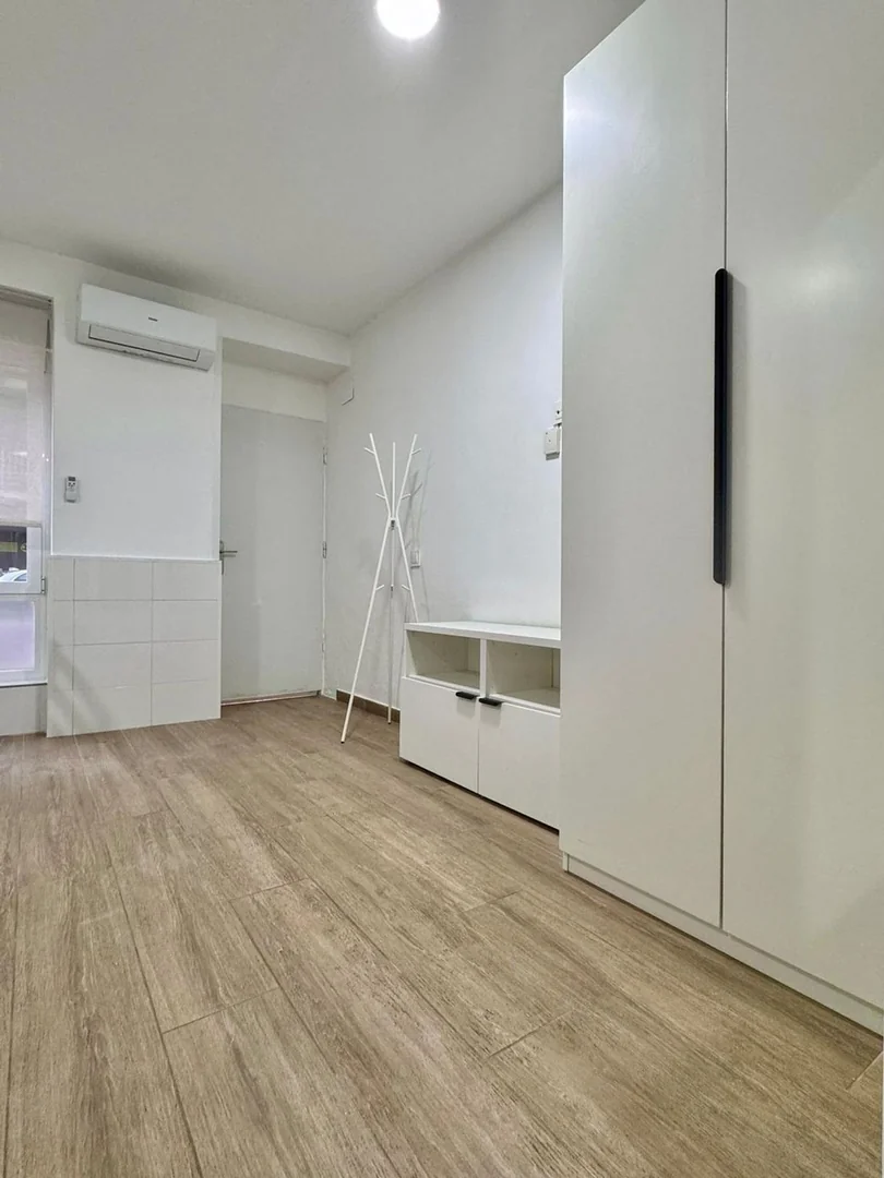 Estudio en Calle de Etruria, Canillejas - Foto 9