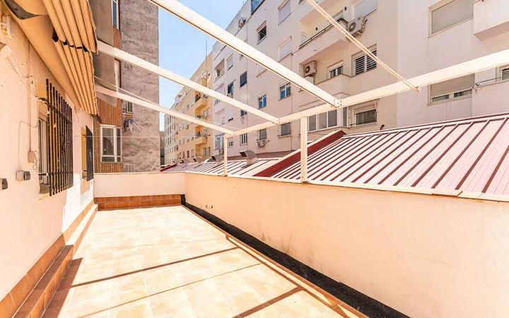 Piso en Calle del Vizconde de Matamala, Fuente del Berro - Foto 2