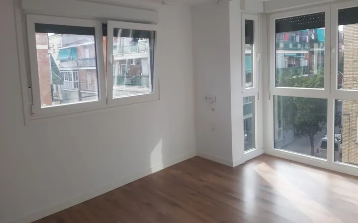 Piso en Calle Ignacio Santos Vinuelas, 19, Los Rosales - Foto 2