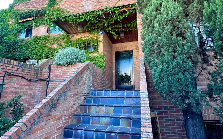 Edificio de uso mixto en Calle de la Hiedra - Foto 1