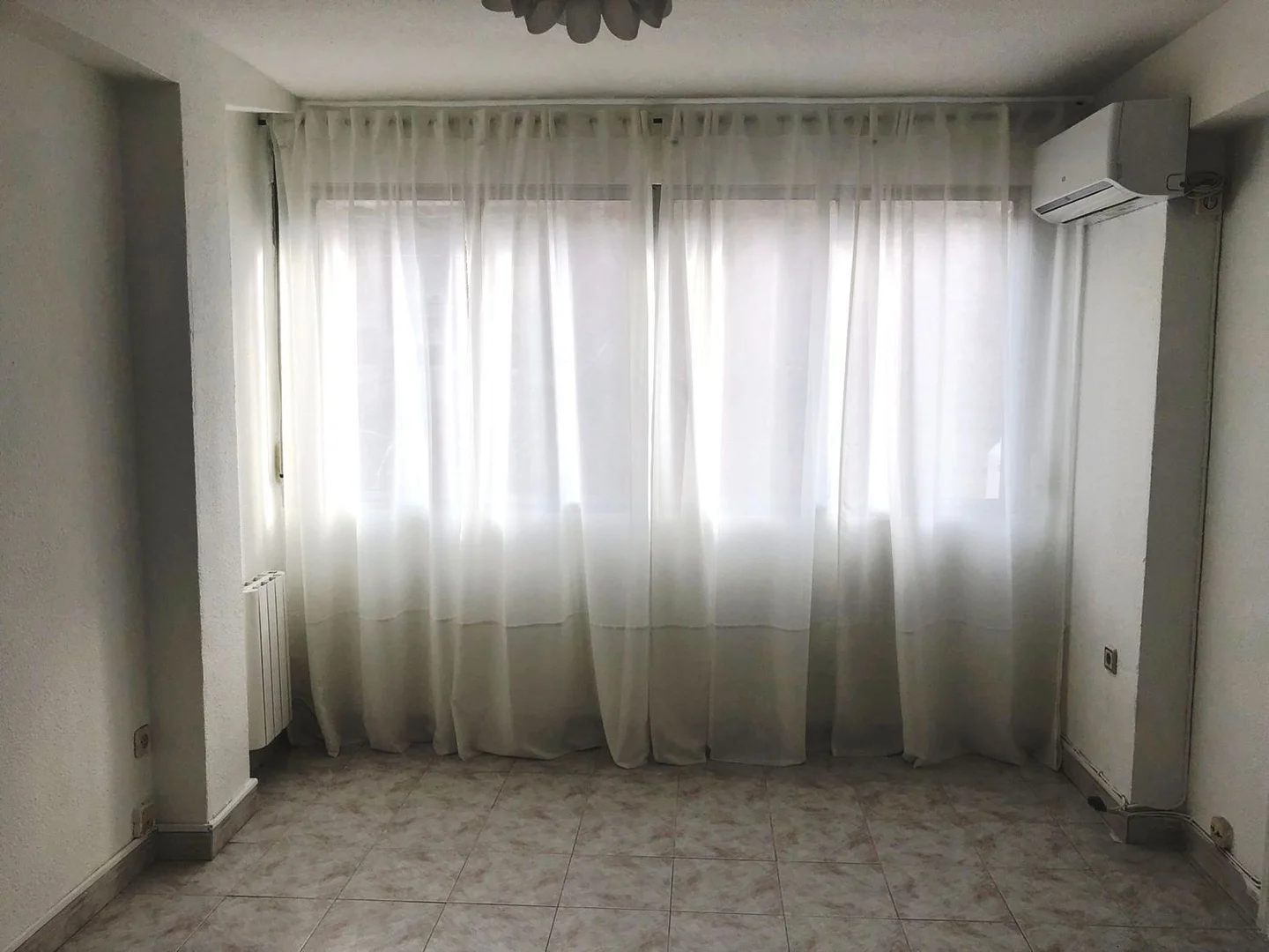 Piso en calle de Torrelaguna, 22 - Foto 3